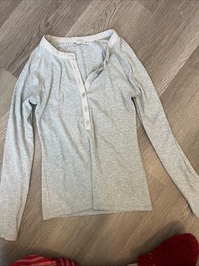 Zara Gray Long-Sleeve Henley Top